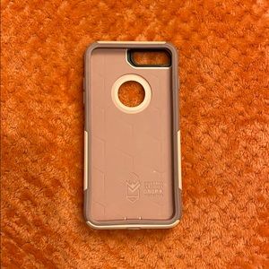 OtterBox Accessories - Pink Otter Box Case With Pop Socket OtterBox Accessories - Pink Otter Box Case With Pop Socket
